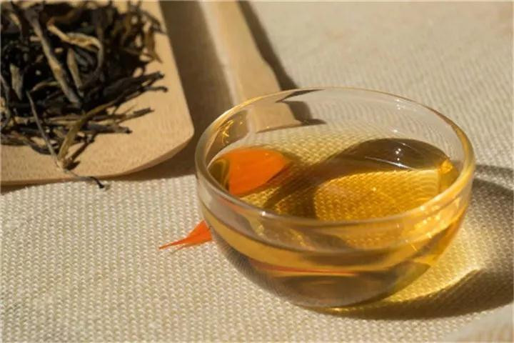 杭州茶艺师培训班_选对一把好的紫砂壶，才对得起我那泡陈年的大益茶